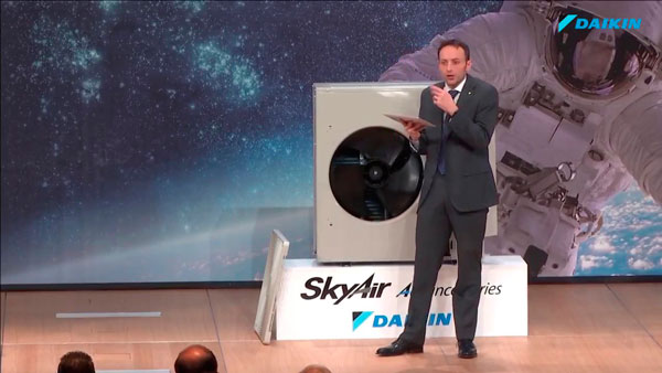 DAIKIN-SKY-AIR-R32-web